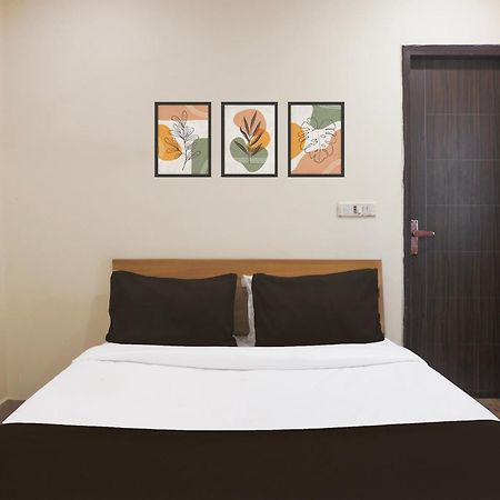 Super Hotel O S J Residency Delhi  Esterno foto