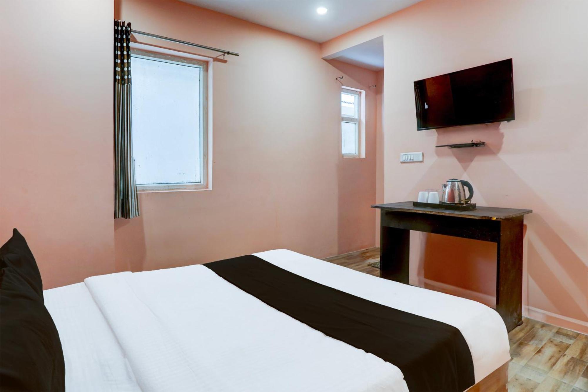 Super Hotel O S J Residency Delhi  Esterno foto