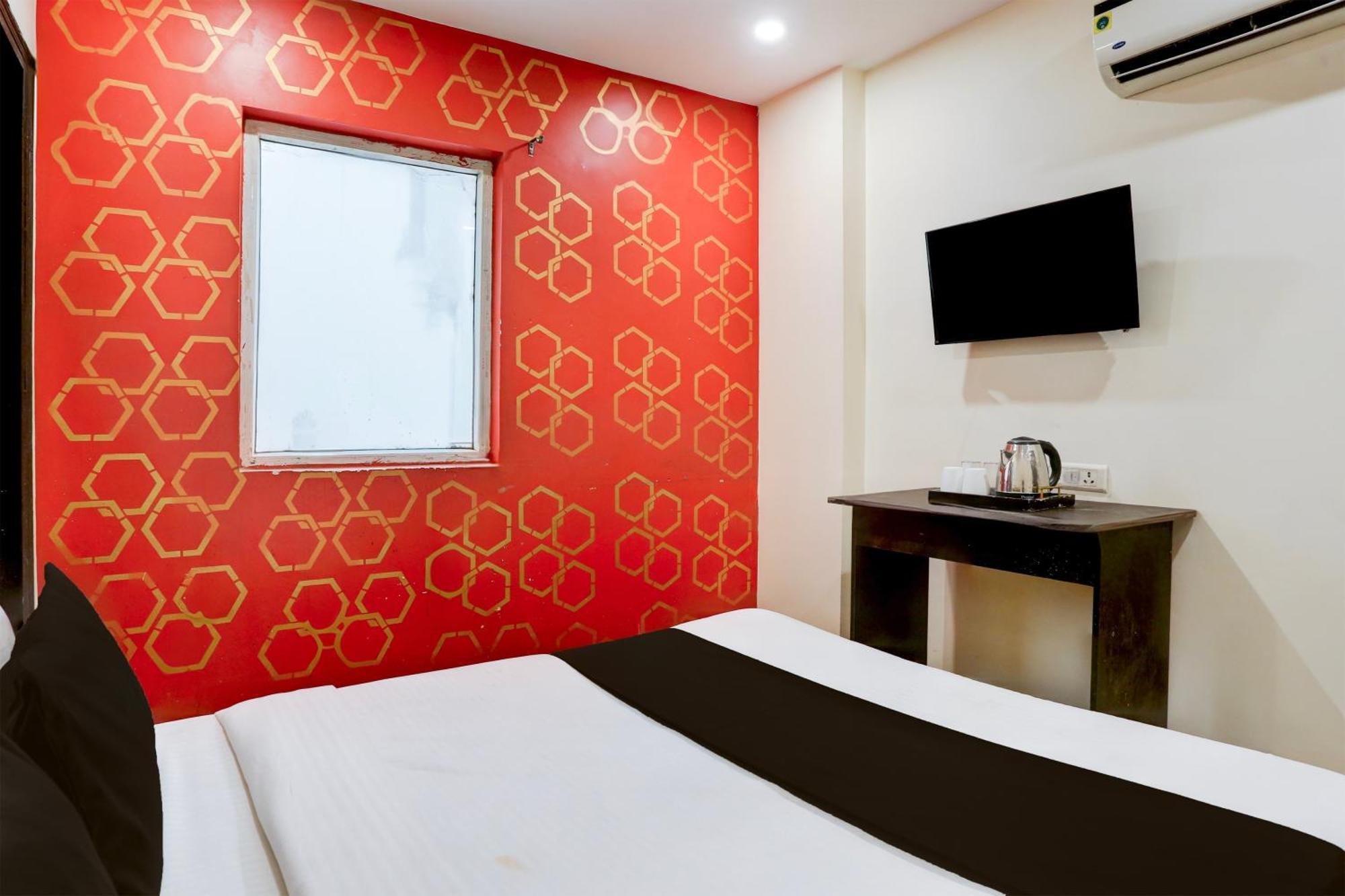 Super Hotel O S J Residency Delhi  Esterno foto