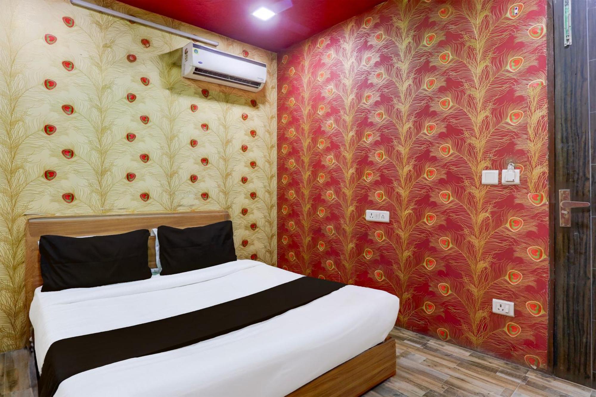 Super Hotel O S J Residency Delhi  Esterno foto